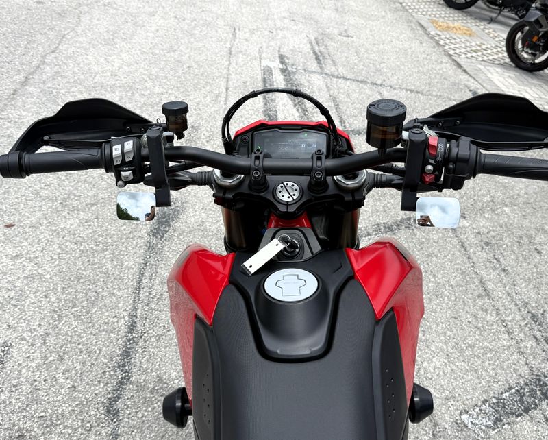 2024 Ducati Hypermotard 698 Mono