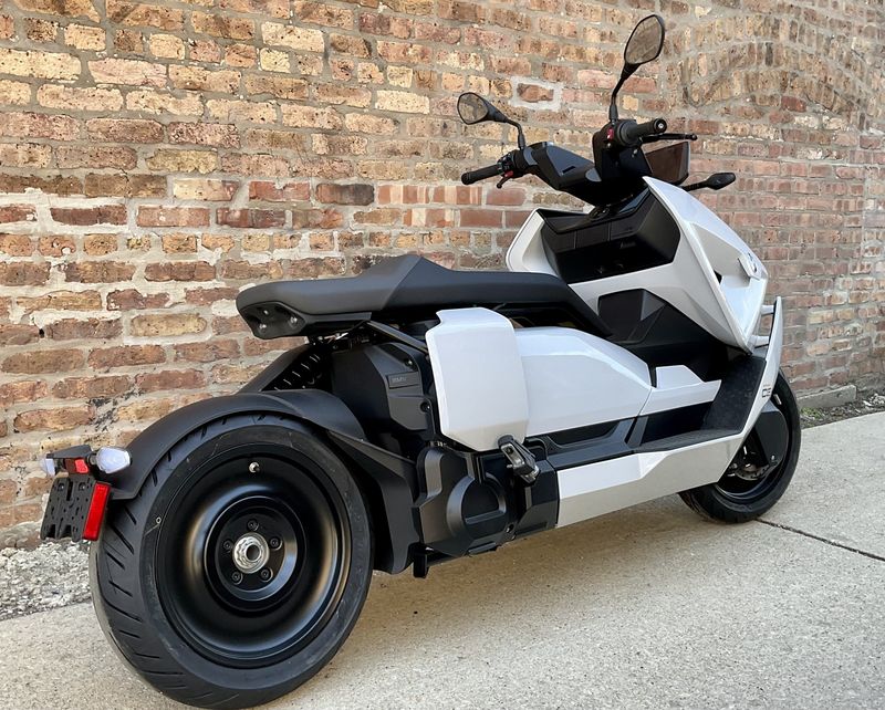 2023 BMW CE 04Image 6