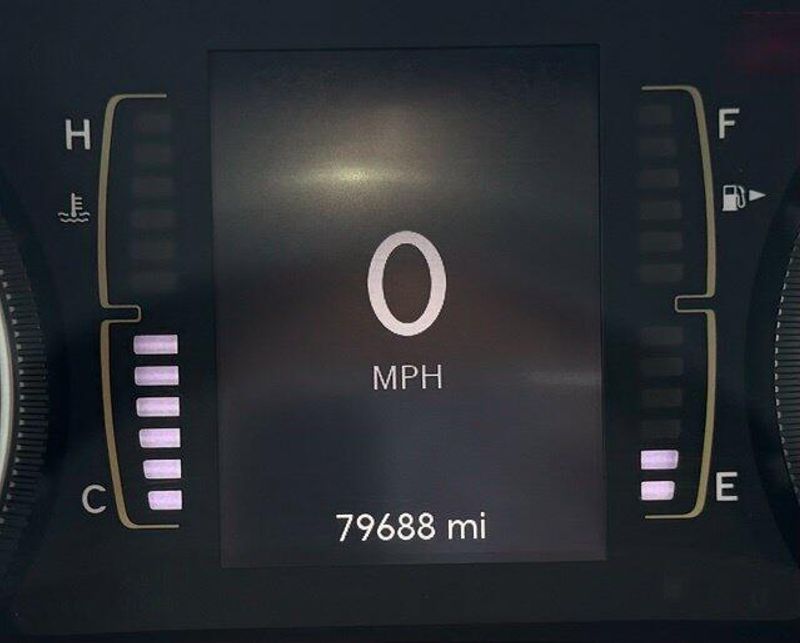 Used 2021 Jeep Cherokee Latitude PlusImage 15