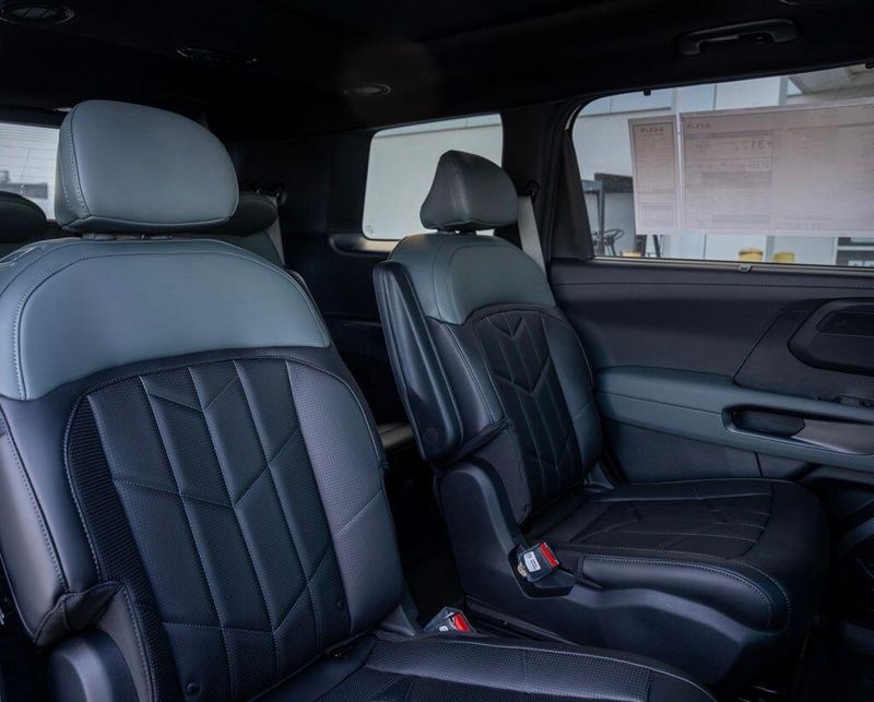 New 2027 Kia Telluride Hybrid X-Line SX PrestigeImage 16