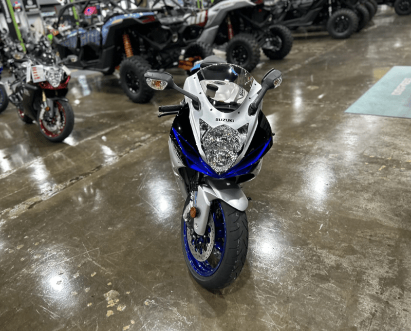 New 2026 Suzuki GSX-R600 Image 3