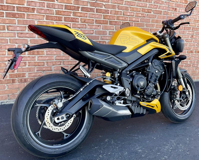 2024 Triumph Street Triple 765 RSImage 3