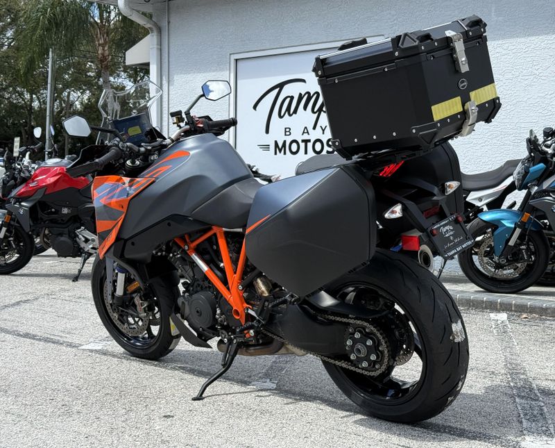 2024 KTM 1290 Super Duke GT