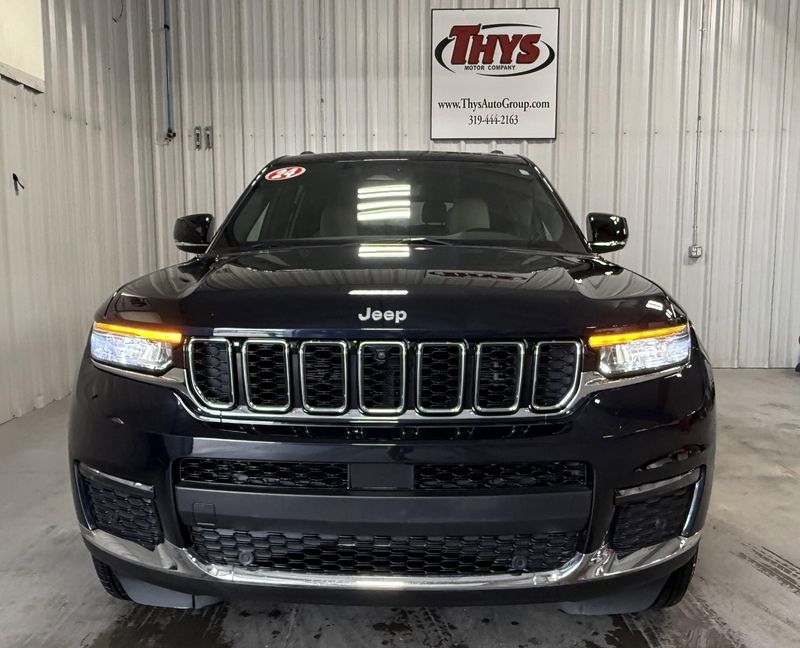 Used 2024 Jeep Grand Cherokee L LimitedImage 21