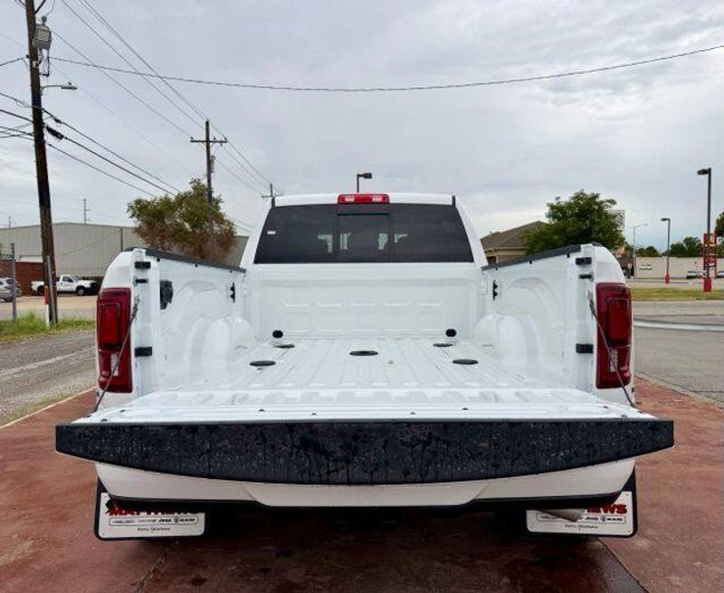 New 2027 RAM 3500 LaramieImage 7