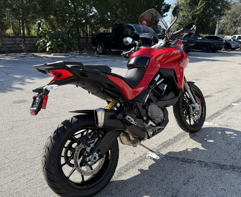 2024 Ducati  Multistrada V2 S