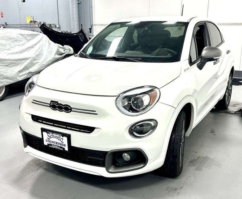 2022 Fiat 500X Sport AWD in a Bianco Gelato (White Clear Coat) exterior color and Black Heated Seatsinterior. Schmelz Countryside Alfa Romeo (651) 867-3222 schmelzalfaromeo.com 