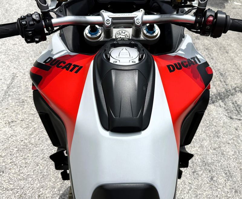 2024 Ducati Multistrada V4 RS