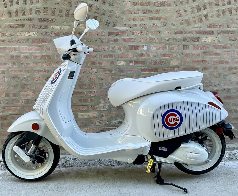 2024 Vespa Sprint Chicago Cubs  Image 1