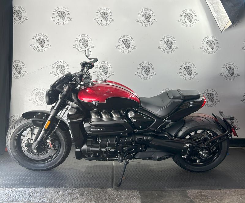 2025 Triumph ROCKET 3 STORM R