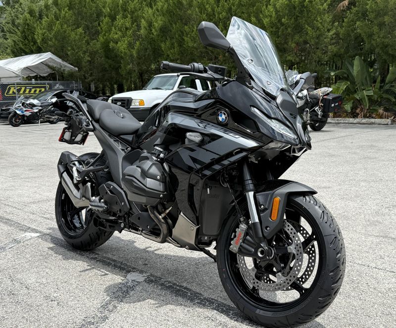 2026 BMW R 1300 RS