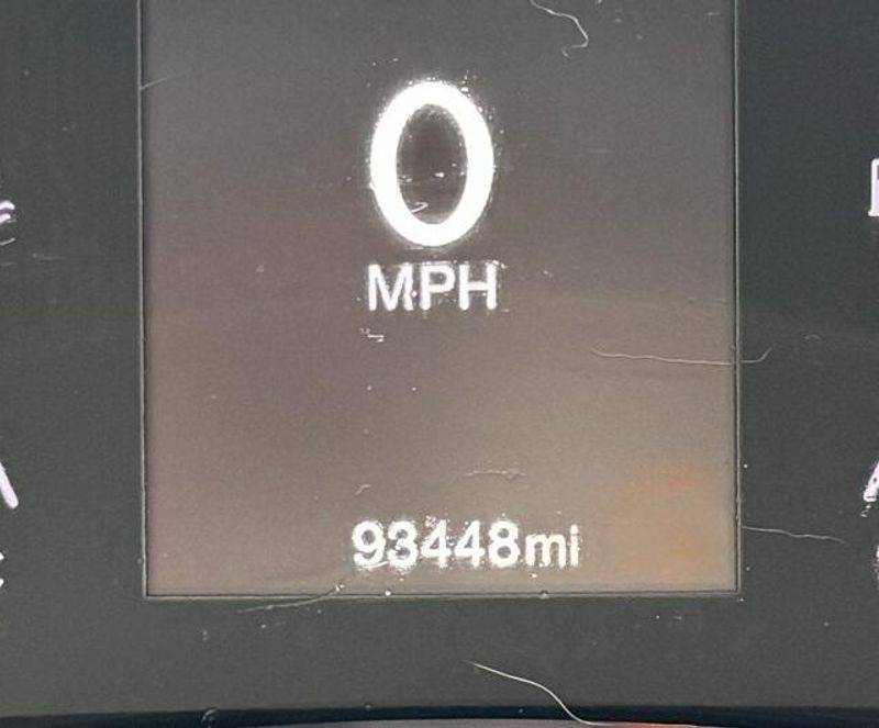 Used 2018 Jeep Renegade LatitudeImage 12