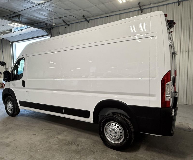 Used 2025 RAM ProMaster 2500 TradesmanImage 11