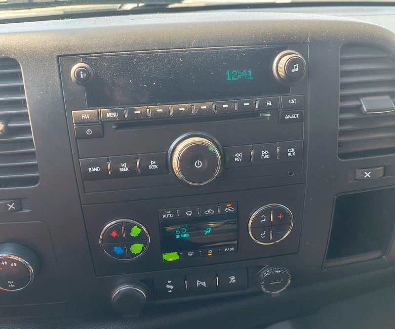 Used 2011 Chevrolet Silverado 2500HD Image 14