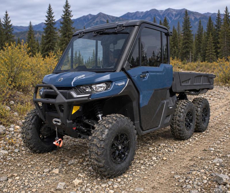 2026 Can-Am DEF HD10 6X6 LTD CAB