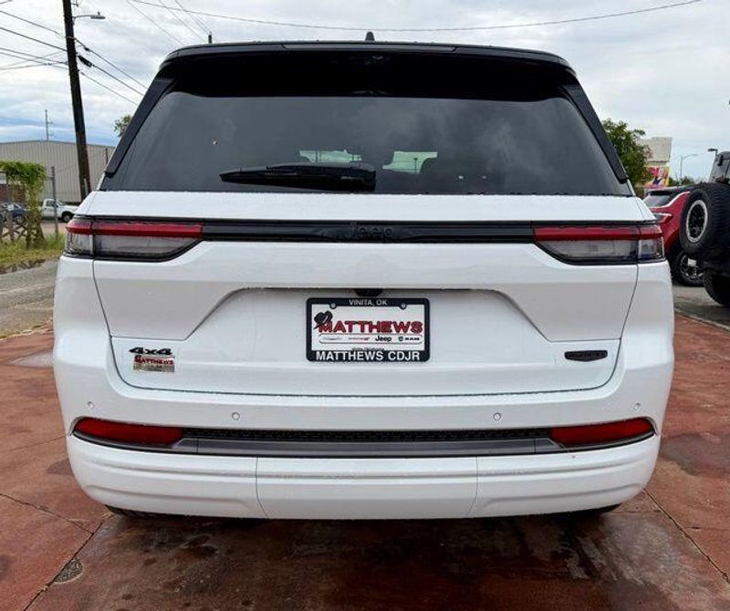 New 2027 Jeep Grand Cherokee Summit 4x4Image 6