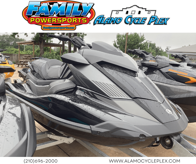 2023 Yamaha GP1800R HO WITH AUDIO SYSTEM BLACK AND CARBON Image 1