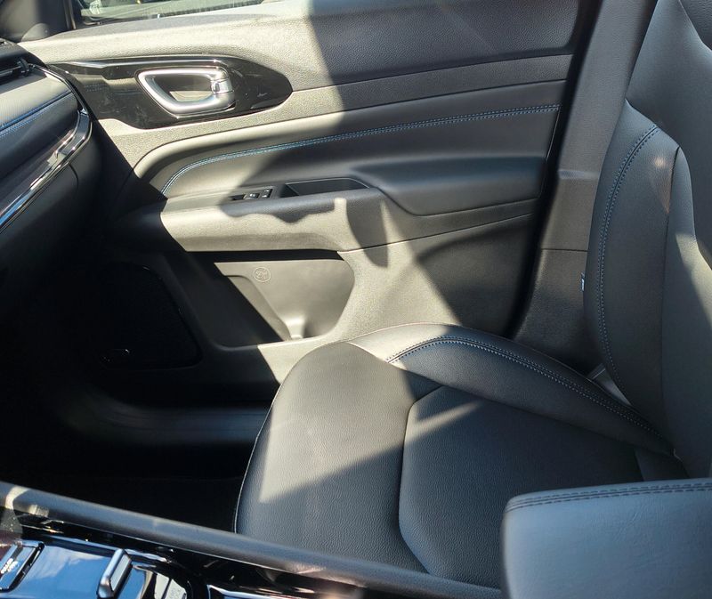 New 2026 Jeep Compass Limited Altitude 4x4Image 9