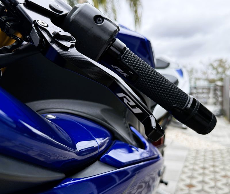 Used 2010 Yamaha YZF R1 LE 