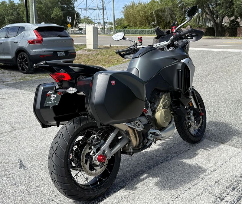 2022 Ducati Ducati Multistrada V4 S Travel + Radar Spoked Wheels