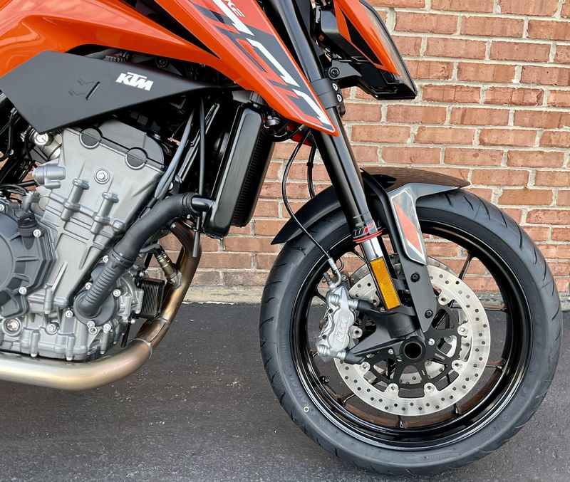 2024 KTM Duke 790Image 7