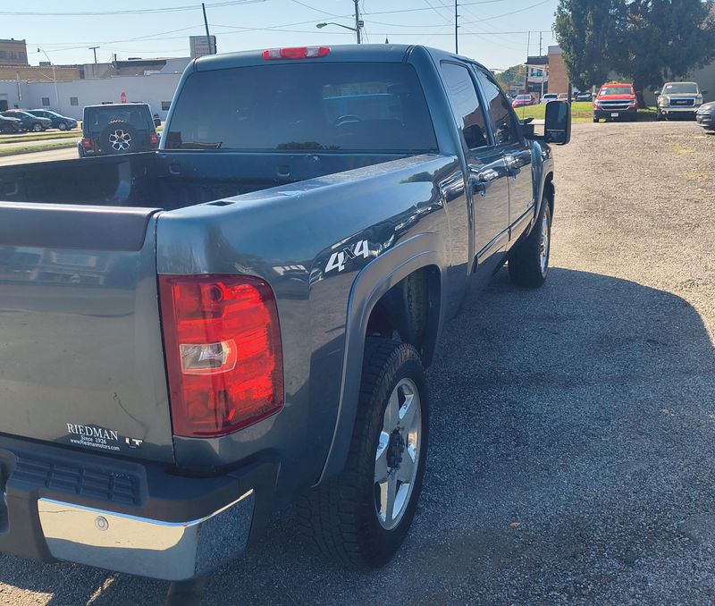 Used 2011 Chevrolet Silverado 2500HD Image 6