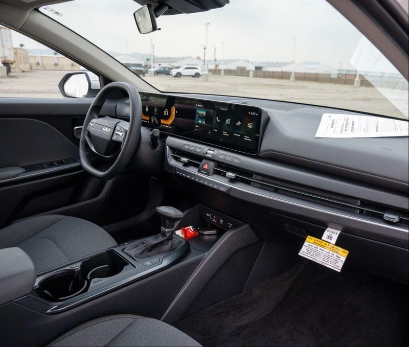 Used 2025 Kia K4 LXImage 22