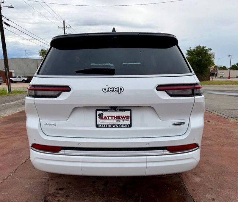 New 2027 Jeep Grand Cherokee L Summit 4x4Image 5