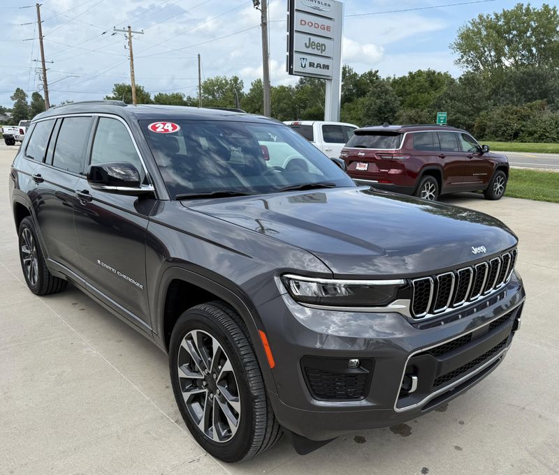 Used 2024 Jeep Grand Cherokee L OverlandImage 41