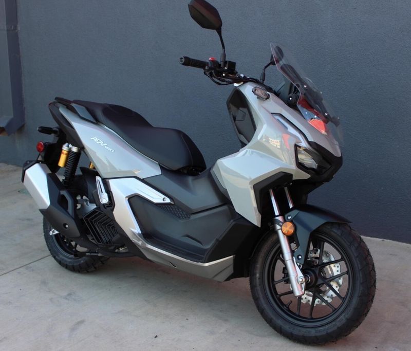 New 2026 Honda ADV160 Image 5