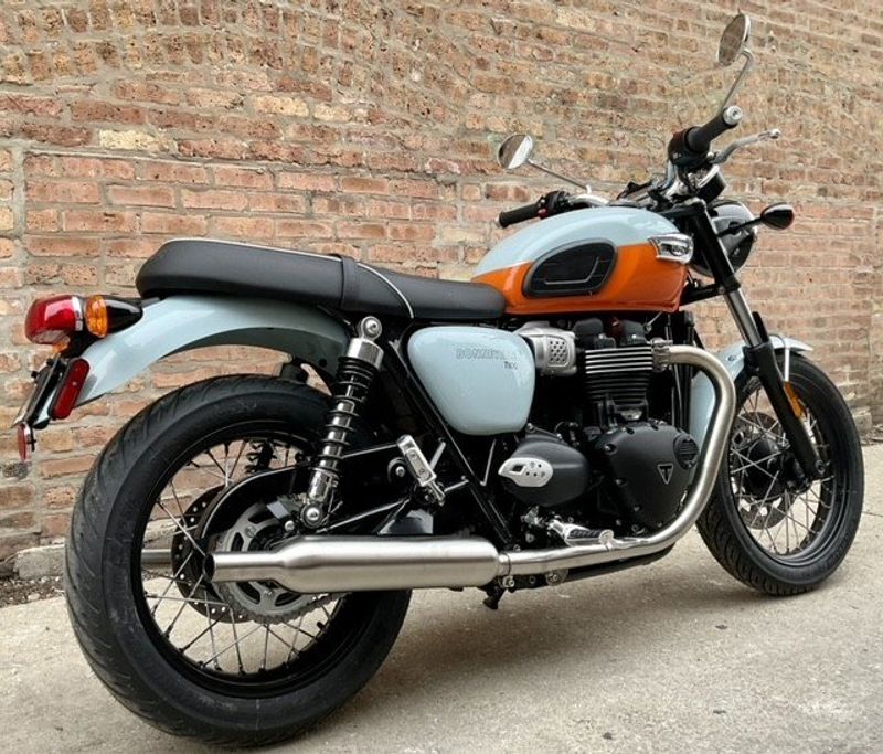 2023 Triumph Bonneville T100Image 2