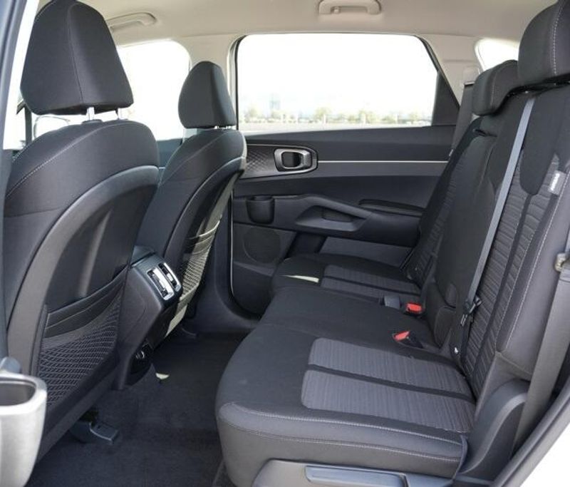 New 2026 Kia Sorento LXImage 14
