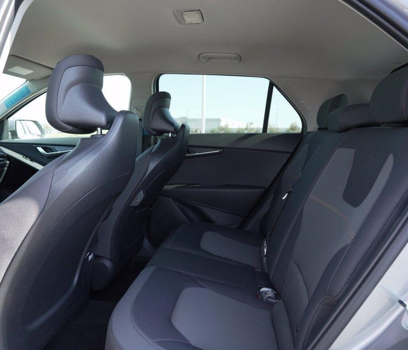 New 2026 Kia Niro LXImage 11