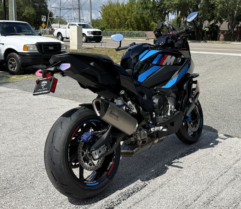 2026 BMW M 1000 XR