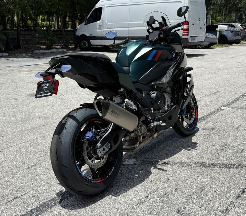2026 BMW M 1000 XR