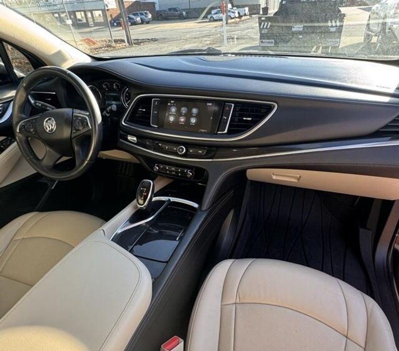 Used 2019 Buick Enclave EssenceImage 14