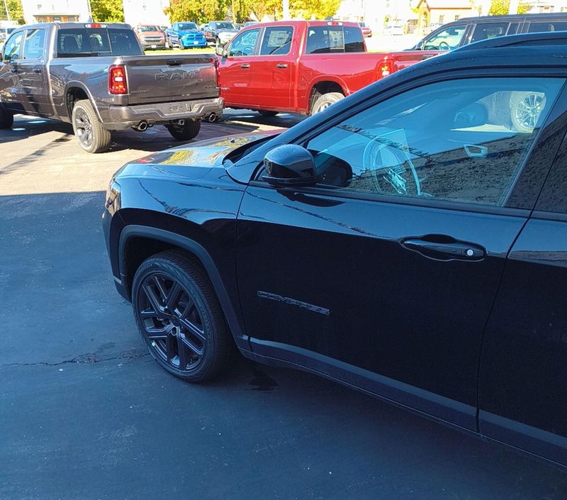 New 2026 Jeep Compass Limited Altitude 4x4Image 5