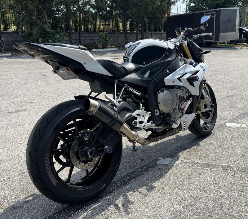 2016 BMW S 1000 R 