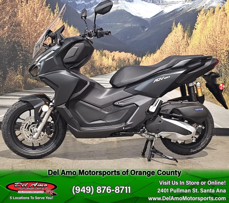2025 Honda ADV160 Image 6