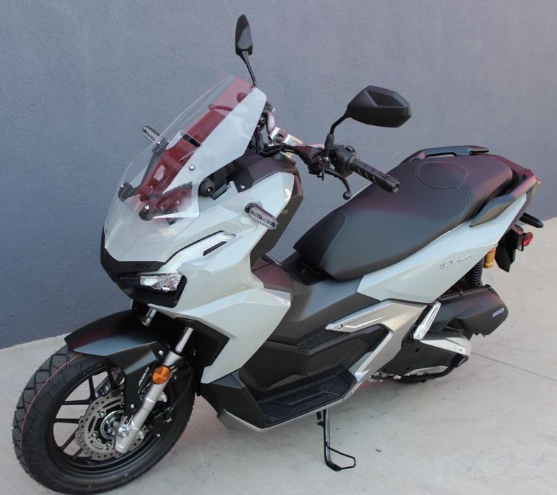 New 2026 Honda ADV160 Image 3