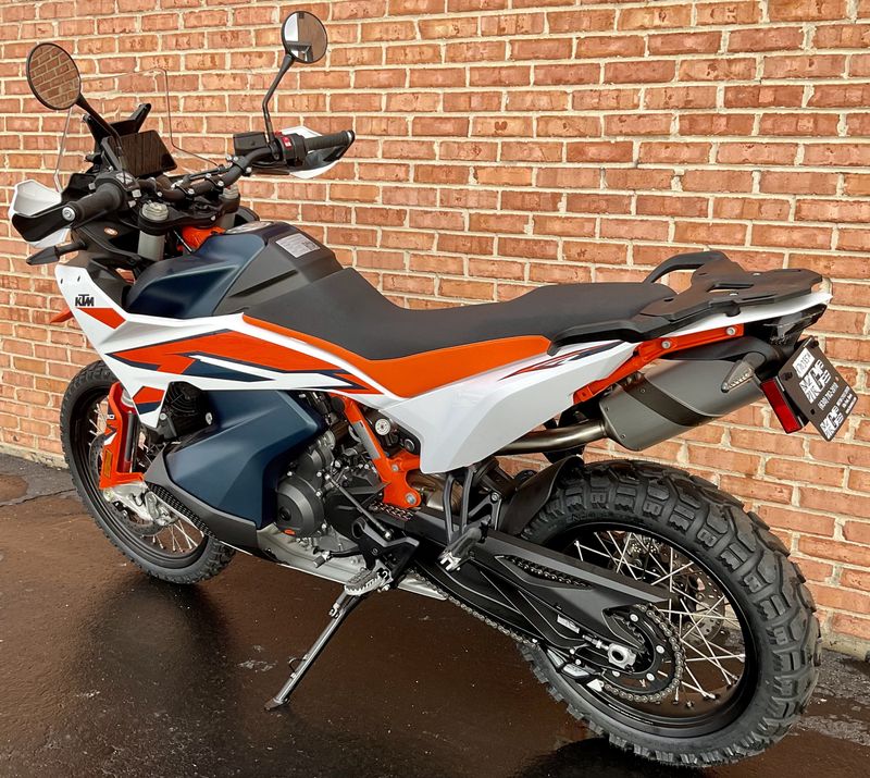 2024 KTM Adventure 890 RImage 5