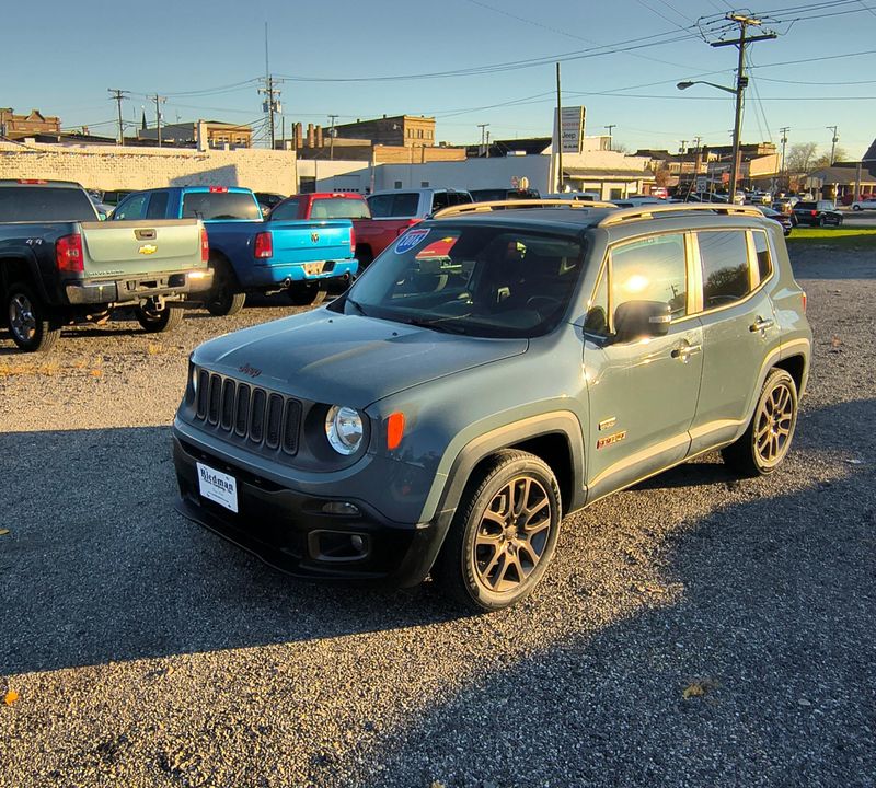 Used 2016 Jeep Renegade Image 3