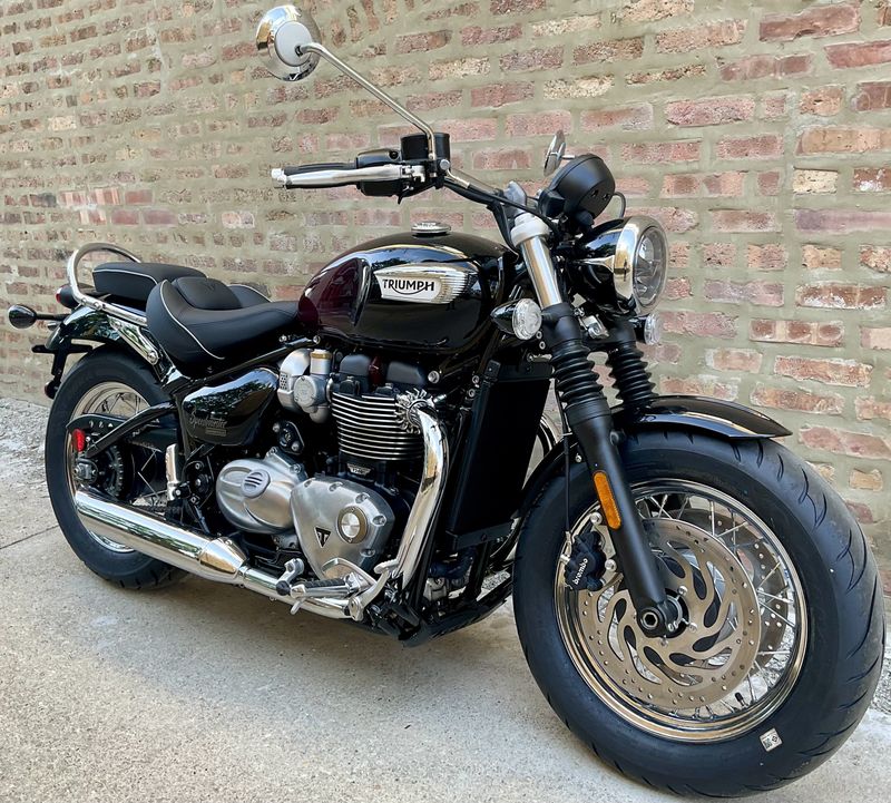 2024 Triumph Bonneville Speedmaster Stealth EditionImage 2