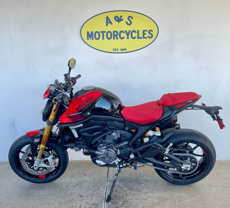 2026 Ducati MONSTER SP