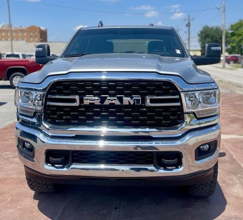 2024 RAM 2500 Big HornImage 3