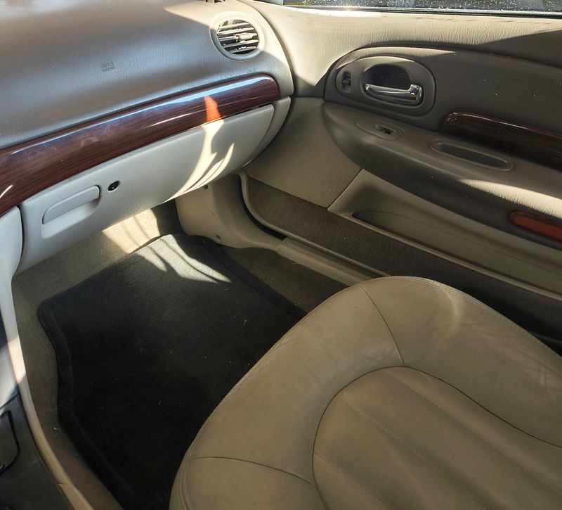 Used 2003 Chrysler 300M Image 6