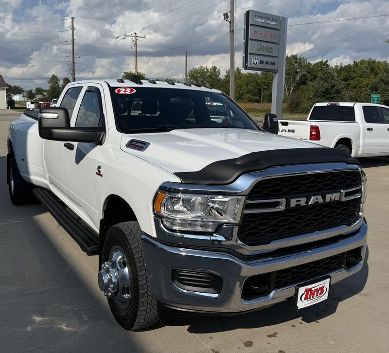 Used 2023 RAM 3500 TradesmanImage 33