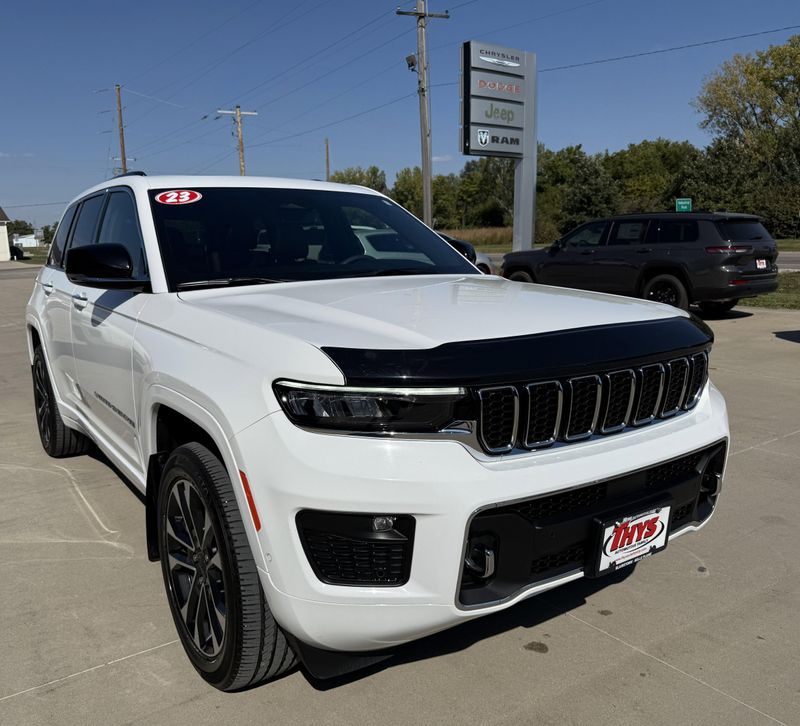 Used 2023 Jeep Grand Cherokee OverlandImage 39