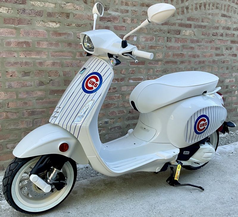 2024 Vespa Sprint Chicago Cubs  Image 2