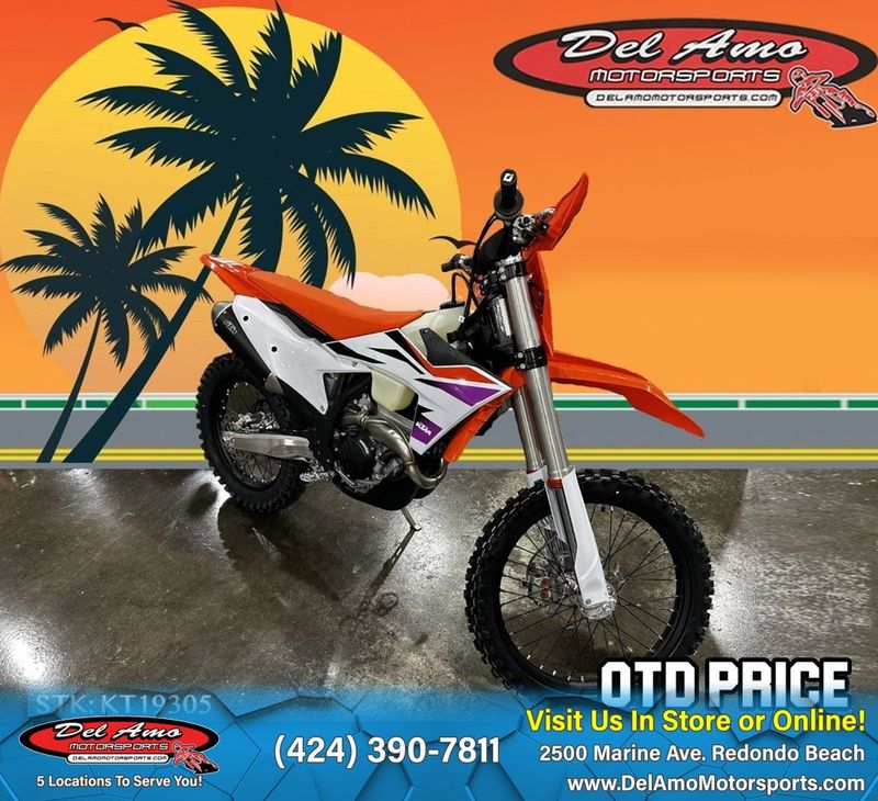 2024 KTM 250 XC-F  in a ORANGE exterior color. Del Amo Motorsports of Redondo Beach (424) 304-1660 delamomotorsports.com 